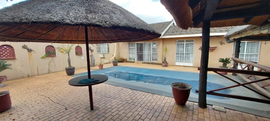25 Bedroom Property for Sale in Kromdraai AH Mpumalanga