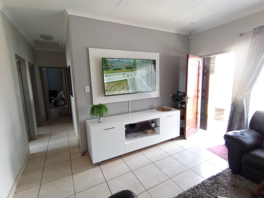 3 Bedroom Property for Sale in Dixon A H Mpumalanga