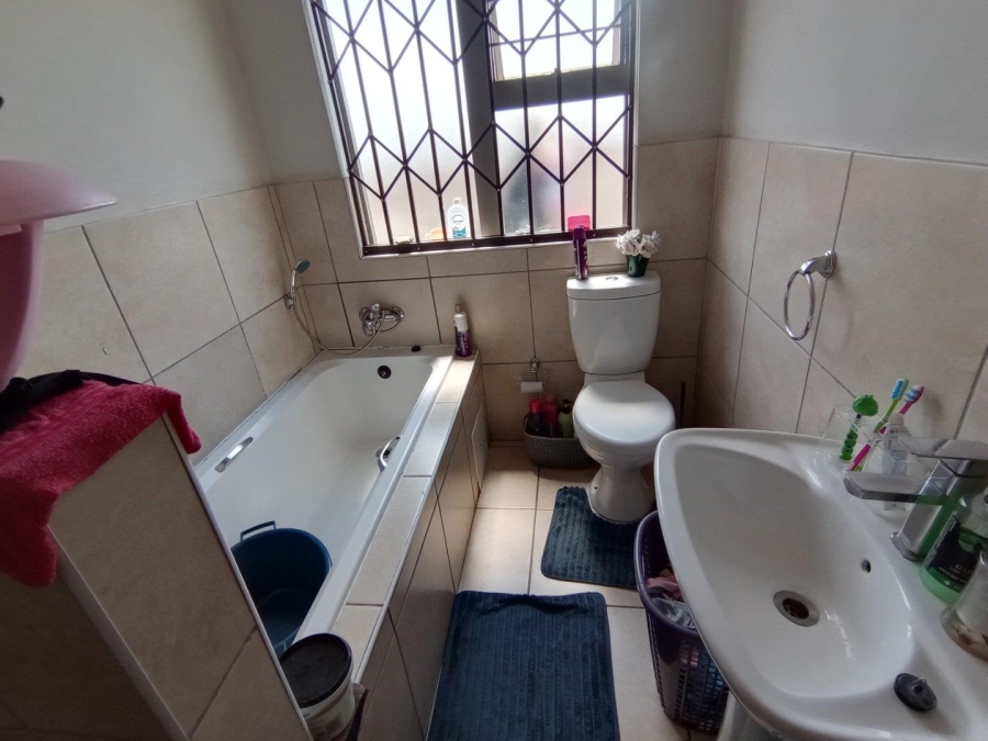 3 Bedroom Property for Sale in Dixon A H Mpumalanga
