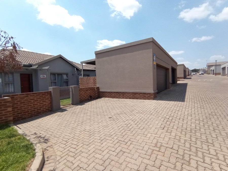 3 Bedroom Property for Sale in Dixon A H Mpumalanga