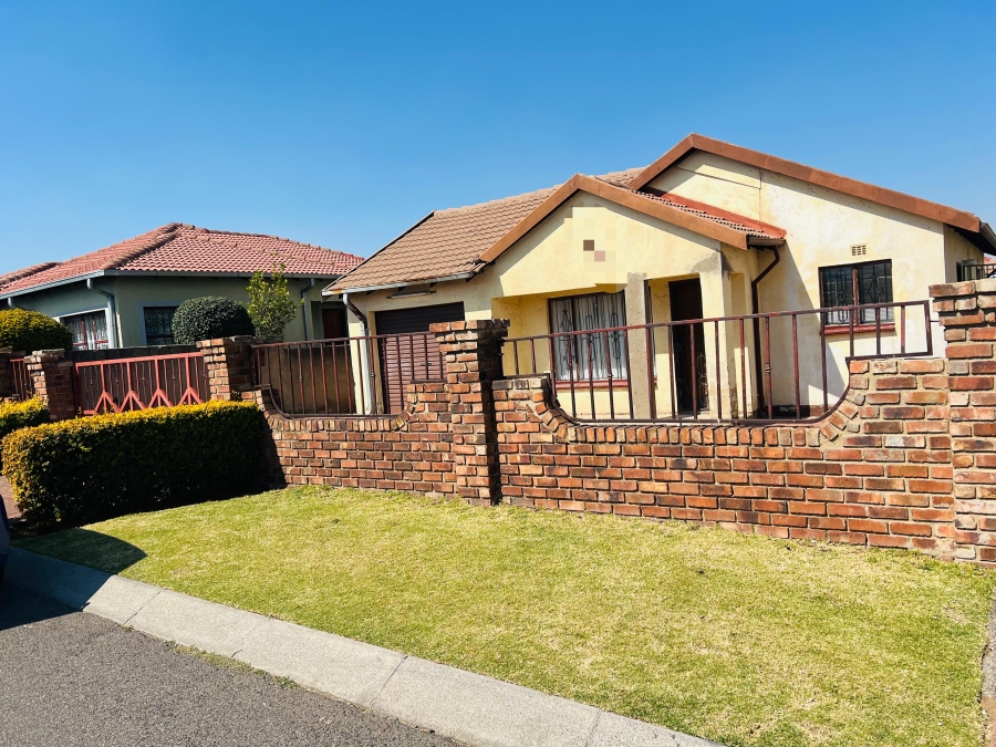 3 Bedroom Property for Sale in Tasbet Park Ext 1 Mpumalanga