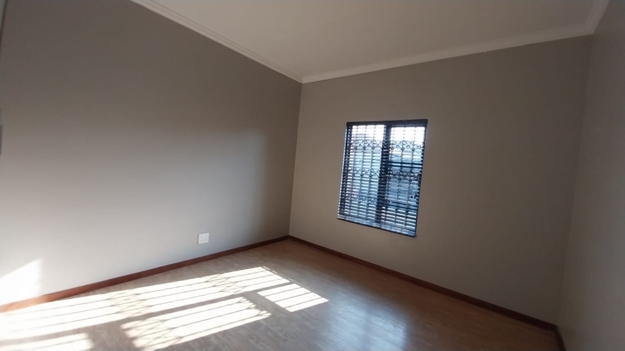 To Let 3 Bedroom Property for Rent in Terra Nova Mpumalanga