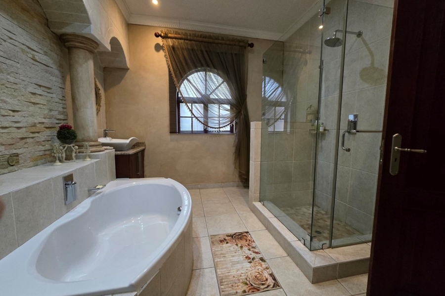 4 Bedroom Property for Sale in Aerorand Mpumalanga