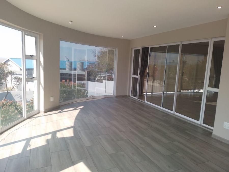 4 Bedroom Property for Sale in Bankenveld Mpumalanga