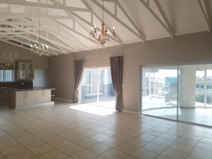 4 Bedroom Property for Sale in Bankenveld Mpumalanga