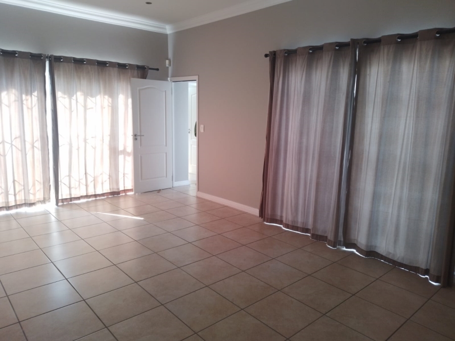 4 Bedroom Property for Sale in Bankenveld Mpumalanga