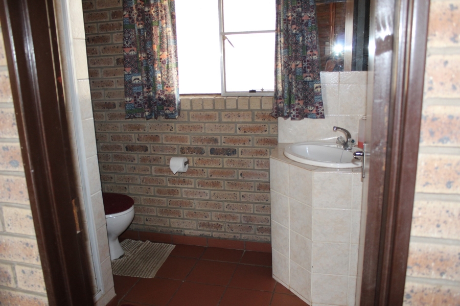2 Bedroom Property for Sale in Marloth Park Mpumalanga