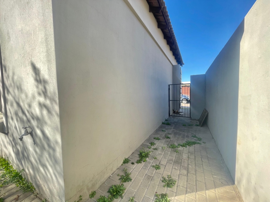 2 Bedroom Property for Sale in Terra Nova Mpumalanga