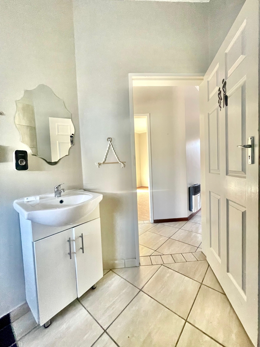 2 Bedroom Property for Sale in Terra Nova Mpumalanga
