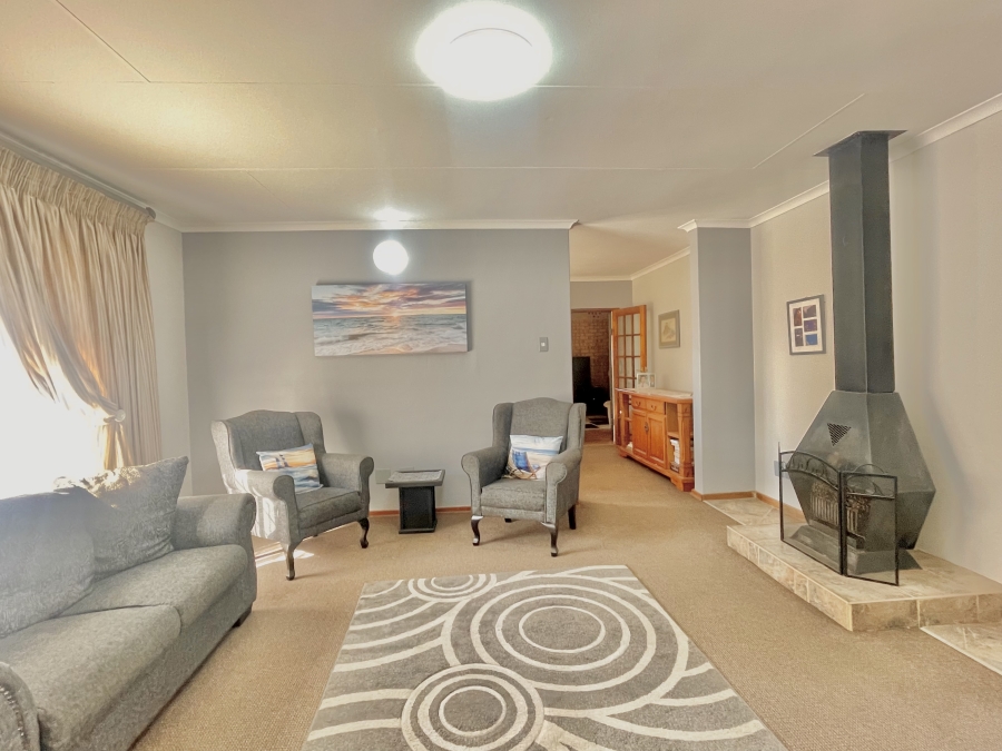 4 Bedroom Property for Sale in Secunda Mpumalanga