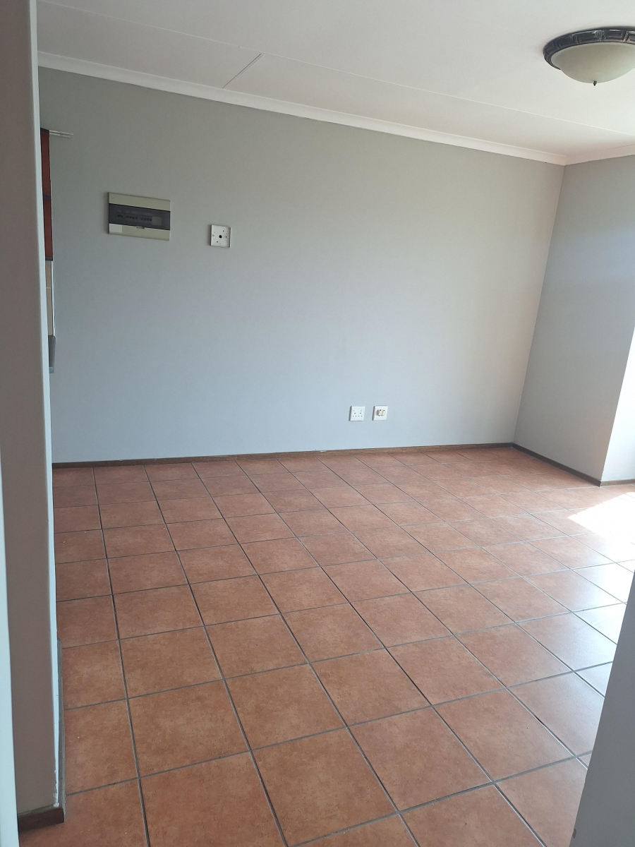 To Let 2 Bedroom Property for Rent in Reyno Ridge Mpumalanga
