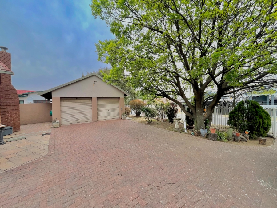 4 Bedroom Property for Sale in Secunda Mpumalanga