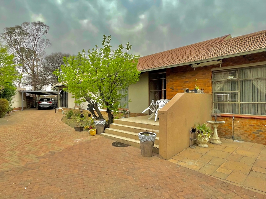 4 Bedroom Property for Sale in Secunda Mpumalanga