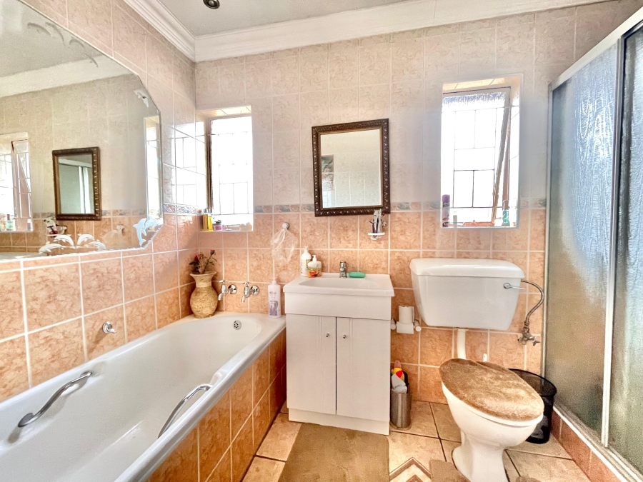 4 Bedroom Property for Sale in Secunda Mpumalanga