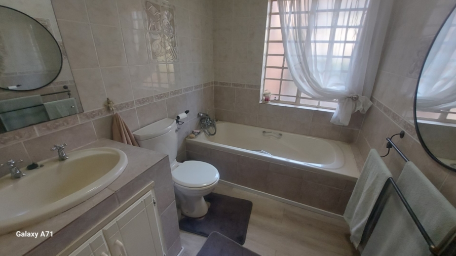 3 Bedroom Property for Sale in Bundu Wildlife Estate Mpumalanga