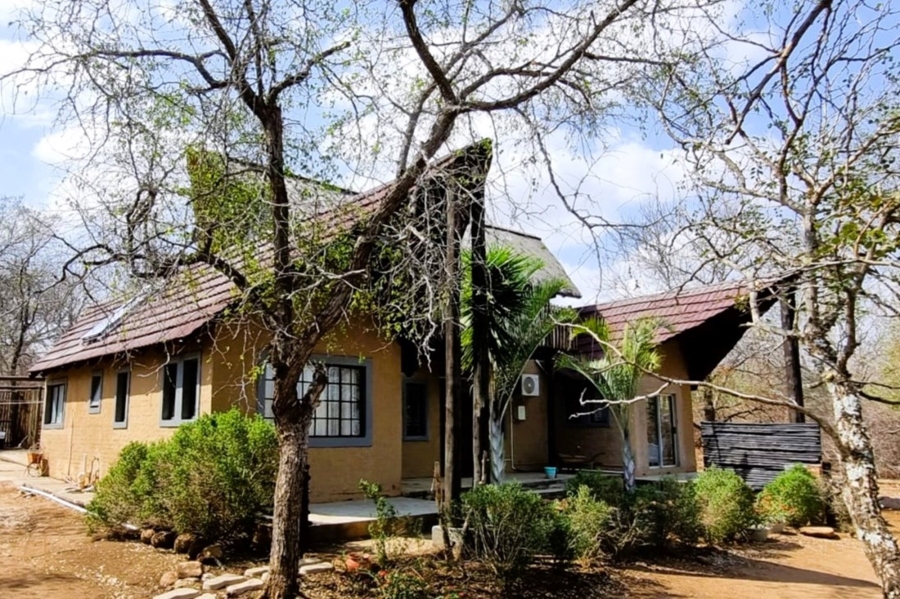 3 Bedroom Property for Sale in Marloth Park Mpumalanga