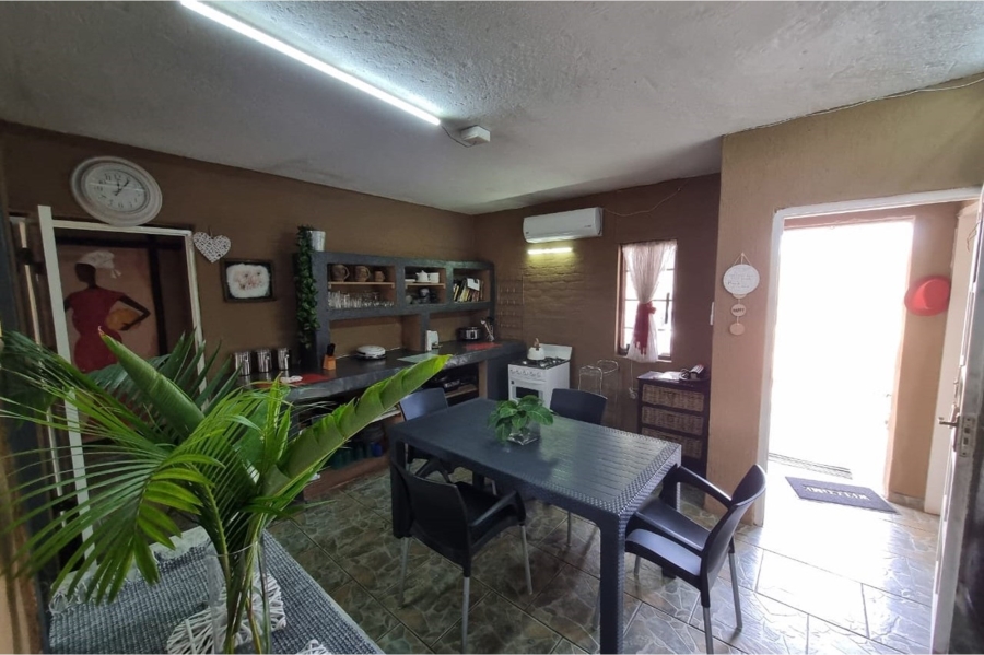 3 Bedroom Property for Sale in Marloth Park Mpumalanga