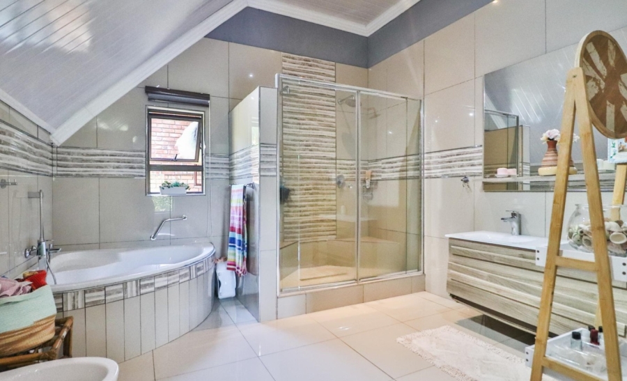 4 Bedroom Property for Sale in Kingsview Mpumalanga