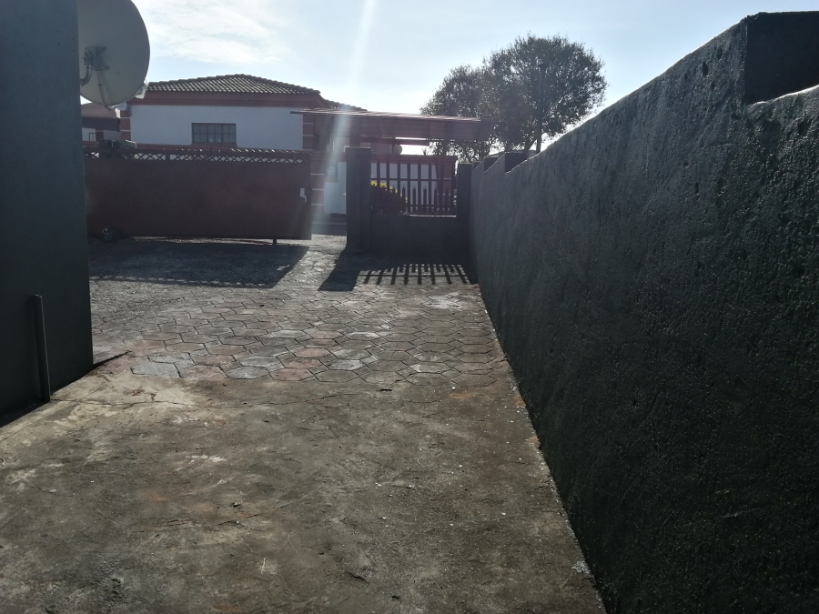 3 Bedroom Property for Sale in Kamagugu Mpumalanga