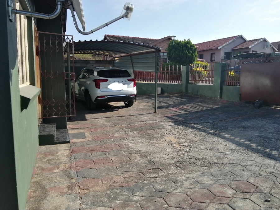 3 Bedroom Property for Sale in Kamagugu Mpumalanga