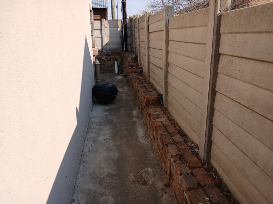 2 Bedroom Property for Sale in George Botha Park Mpumalanga