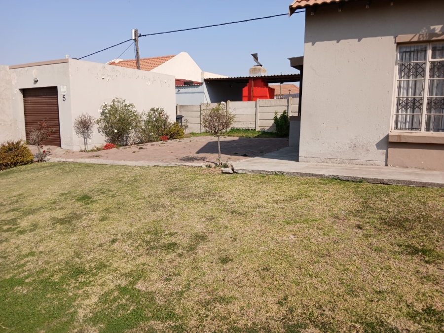 2 Bedroom Property for Sale in George Botha Park Mpumalanga