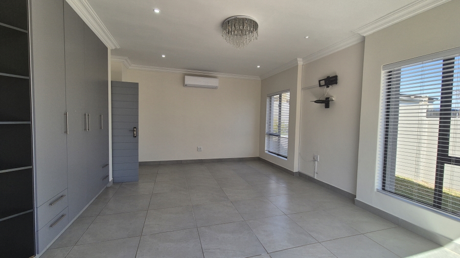 4 Bedroom Property for Sale in The Rest Nature Estate Mpumalanga