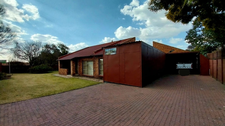 4 Bedroom Property for Sale in Trichardt Mpumalanga