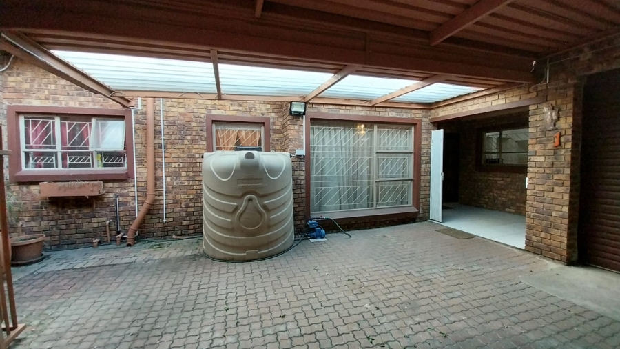 4 Bedroom Property for Sale in Trichardt Mpumalanga