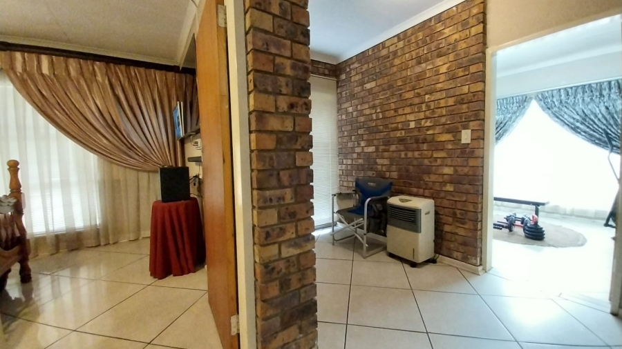 4 Bedroom Property for Sale in Trichardt Mpumalanga
