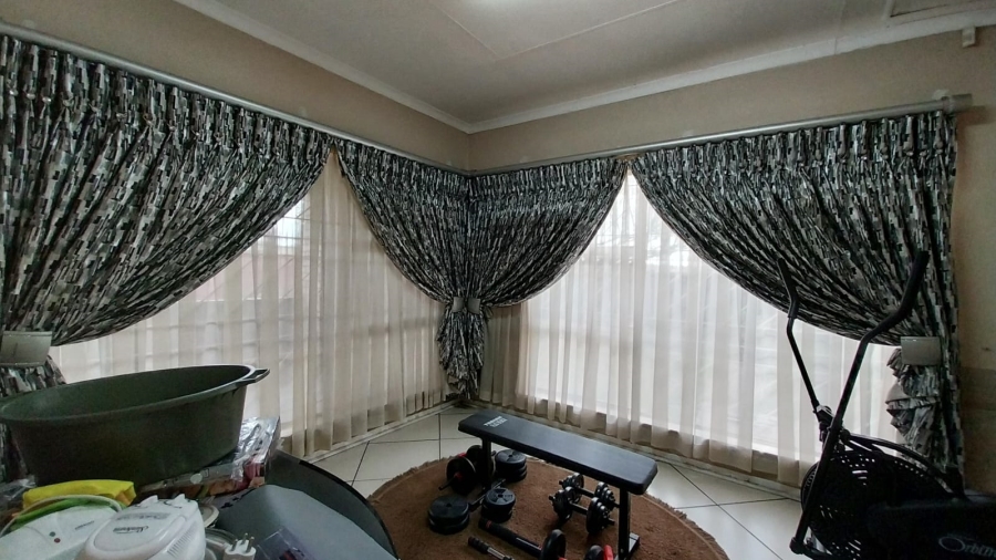 4 Bedroom Property for Sale in Trichardt Mpumalanga