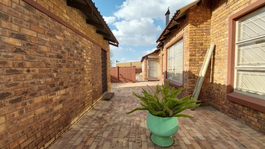 4 Bedroom Property for Sale in Trichardt Mpumalanga
