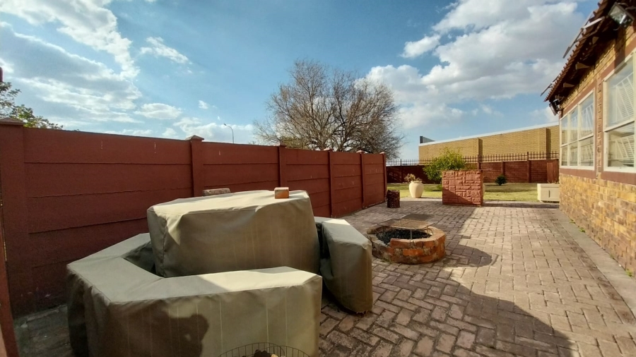 4 Bedroom Property for Sale in Trichardt Mpumalanga
