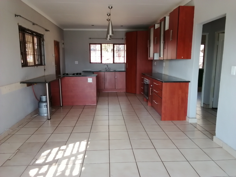 2 Bedroom Property for Sale in Stonehenge Mpumalanga