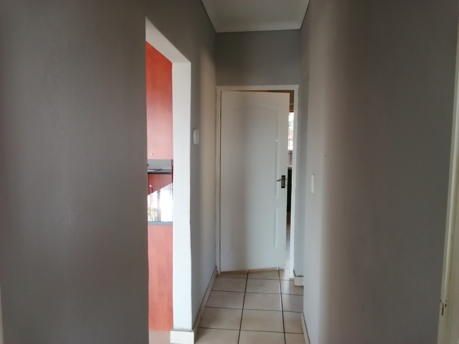 2 Bedroom Property for Sale in Stonehenge Mpumalanga
