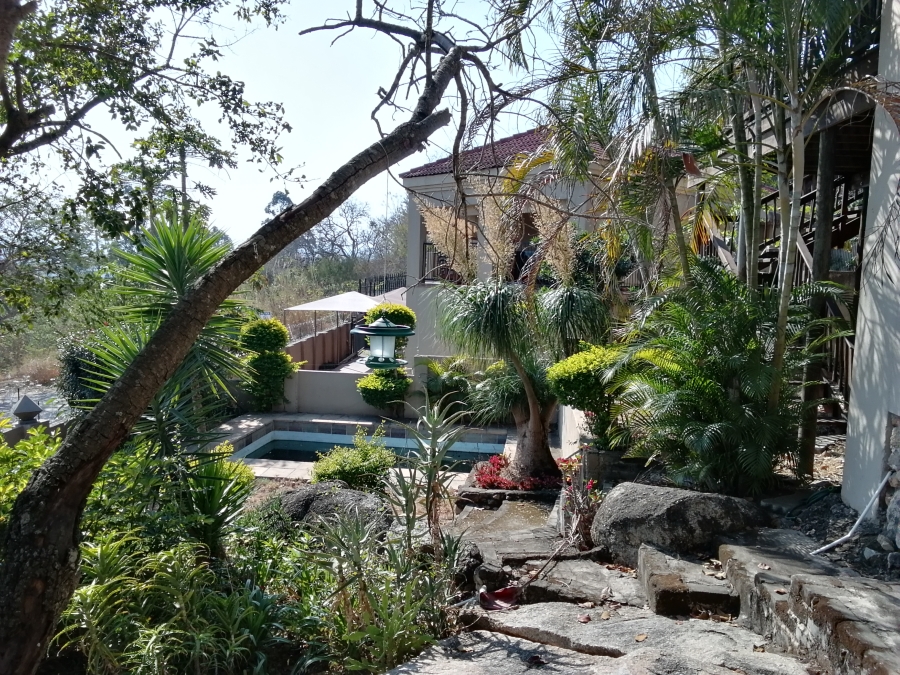 2 Bedroom Property for Sale in Stonehenge Mpumalanga