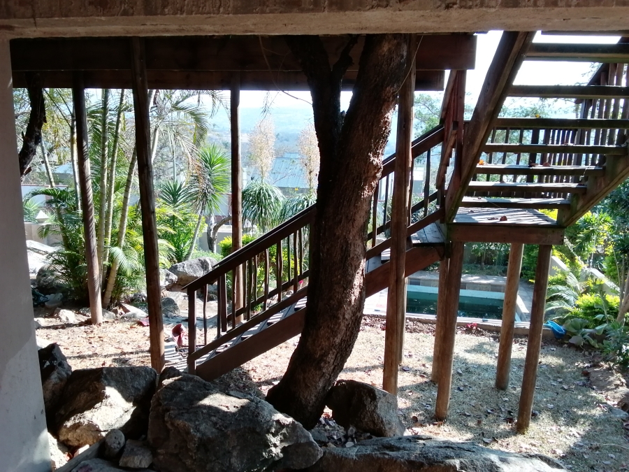 2 Bedroom Property for Sale in Stonehenge Mpumalanga