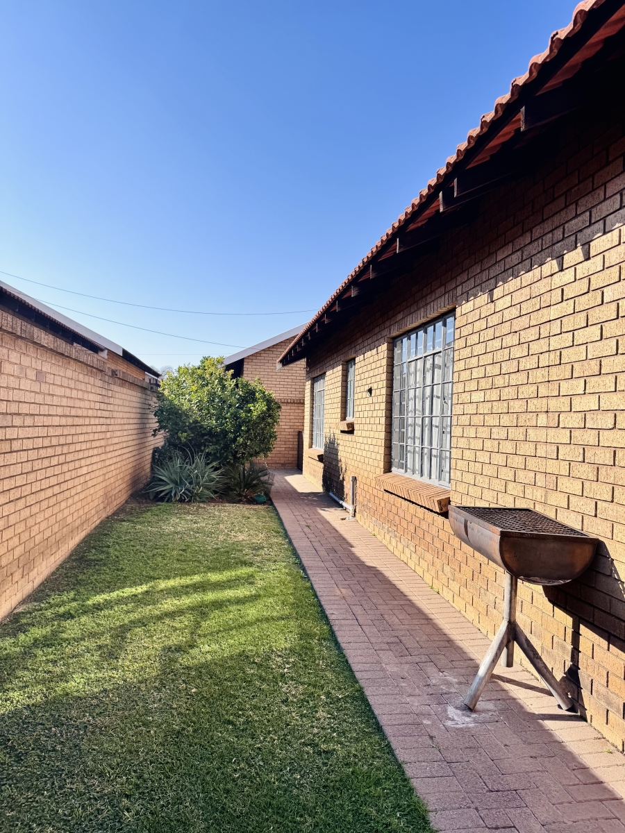 2 Bedroom Property for Sale in Reyno Ridge Mpumalanga