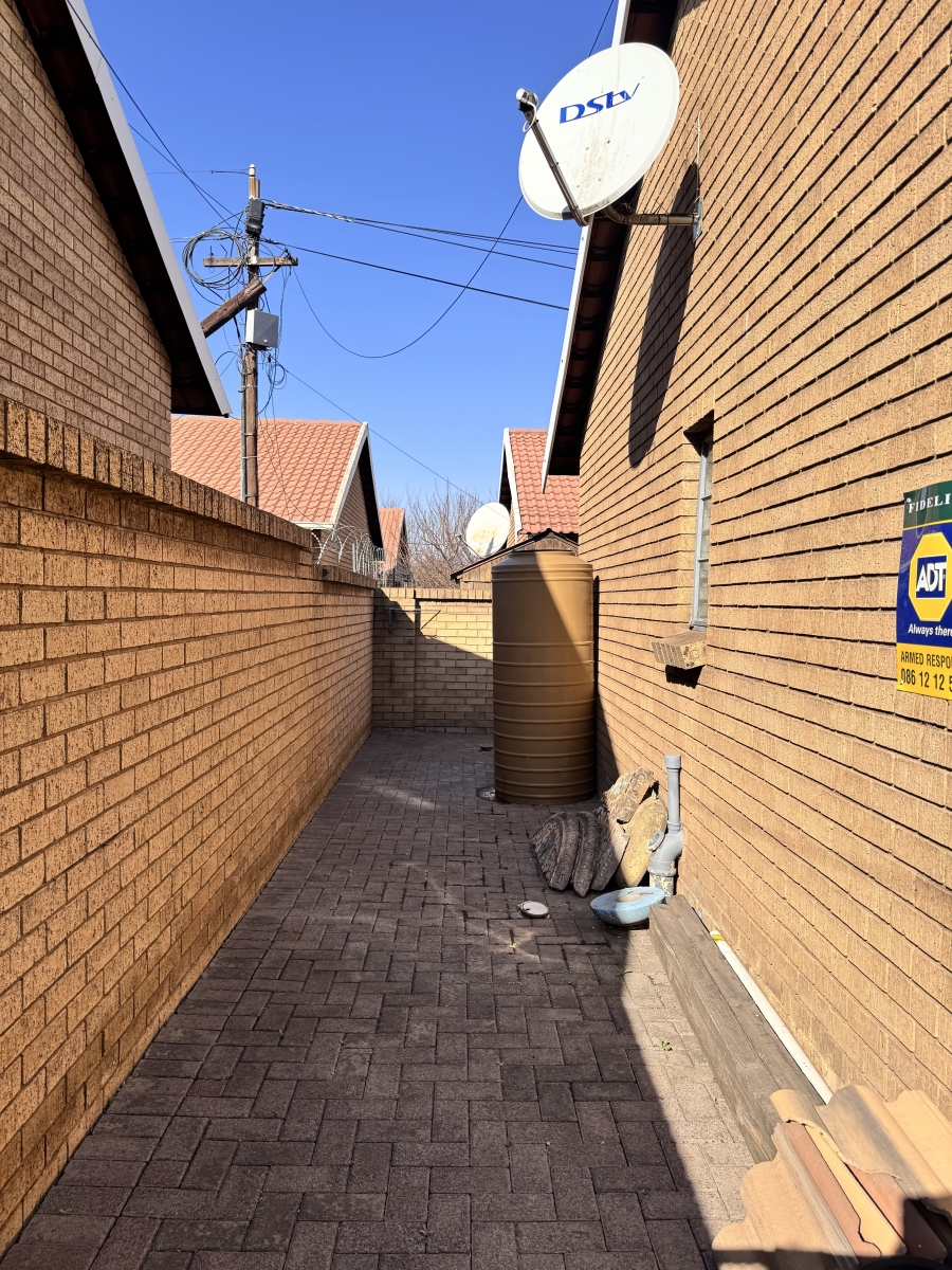 2 Bedroom Property for Sale in Reyno Ridge Mpumalanga