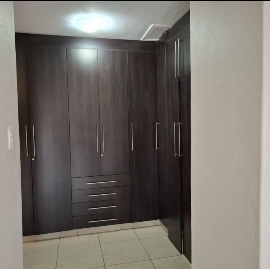 4 Bedroom Property for Sale in Stonehenge Mpumalanga