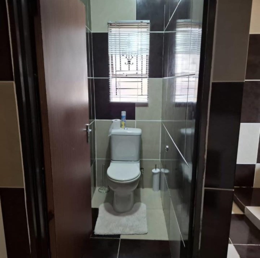 4 Bedroom Property for Sale in Stonehenge Mpumalanga