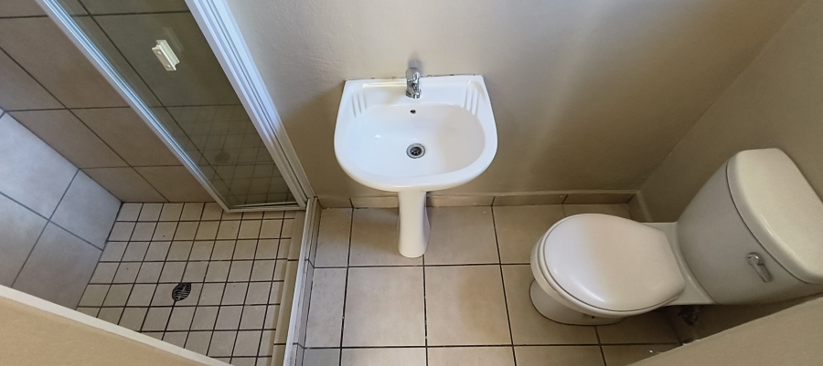 To Let 2 Bedroom Property for Rent in Nelspruit Mpumalanga