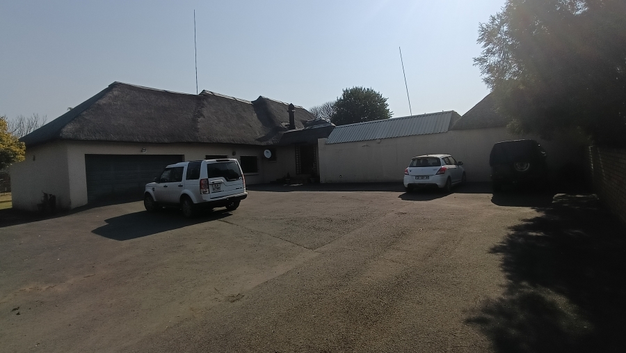 4 Bedroom Property for Sale in Jackaroo A H Mpumalanga
