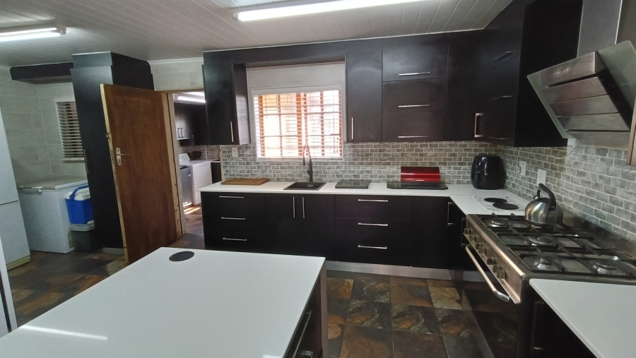 4 Bedroom Property for Sale in Jackaroo A H Mpumalanga
