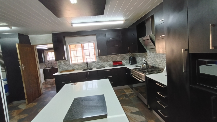 4 Bedroom Property for Sale in Jackaroo A H Mpumalanga