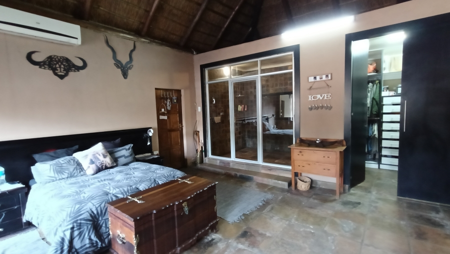 4 Bedroom Property for Sale in Jackaroo A H Mpumalanga