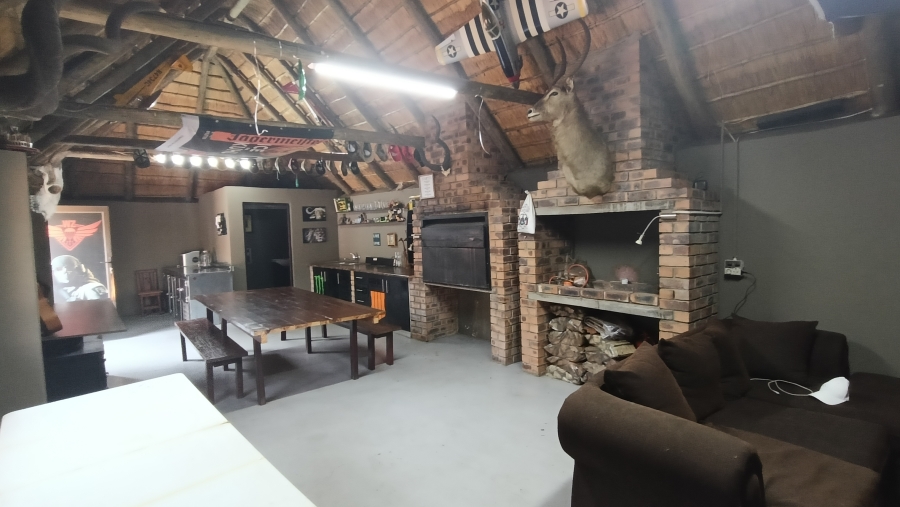 4 Bedroom Property for Sale in Jackaroo A H Mpumalanga