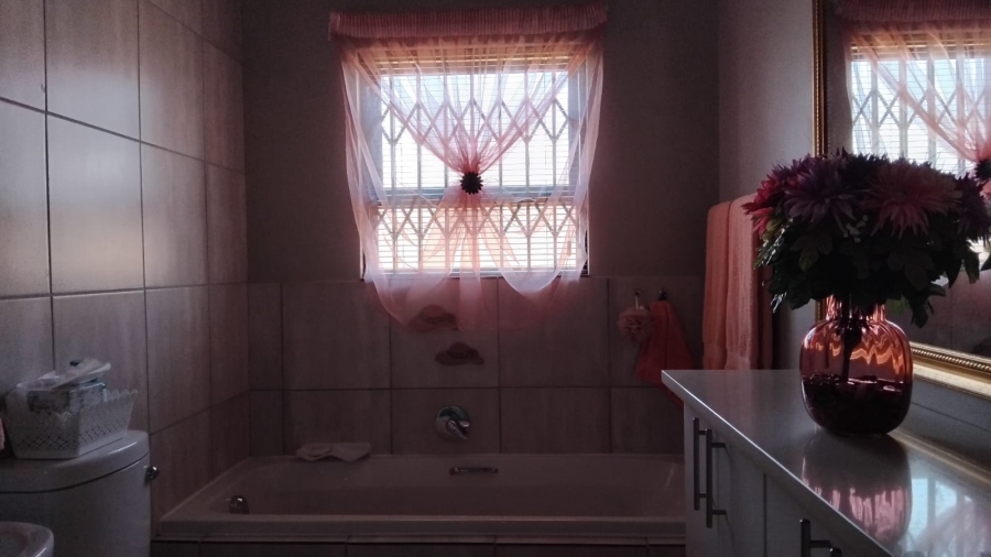 3 Bedroom Property for Sale in Terra Nova Mpumalanga