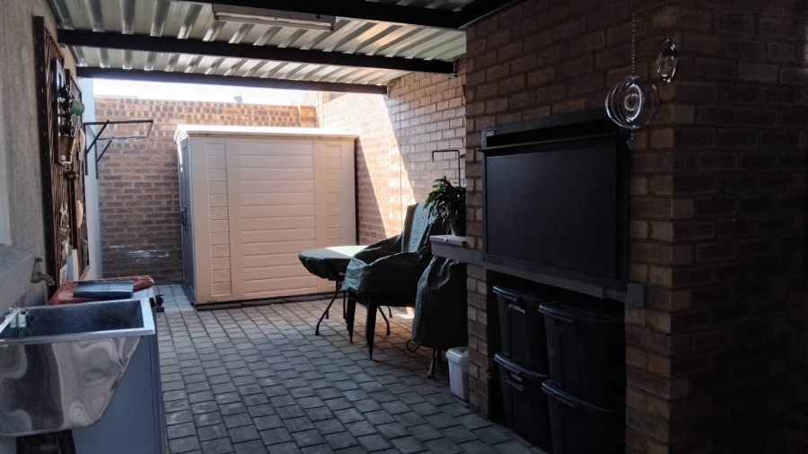 3 Bedroom Property for Sale in Terra Nova Mpumalanga
