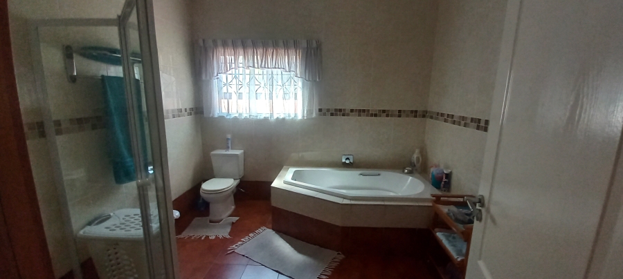 4 Bedroom Property for Sale in Clubville Mpumalanga